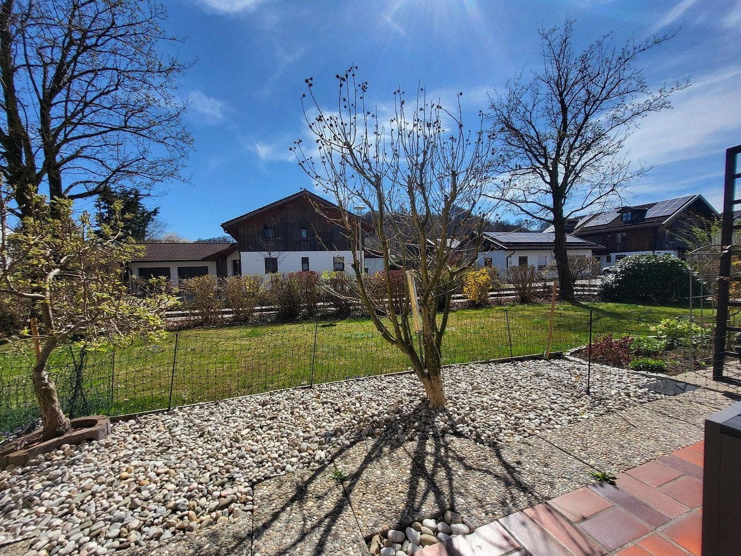 Prodej bytu 3+1 82 m², Burgkirchen, Bavorsko Prodej bytu 3+1 82 m², Burgkirchen, Bavorsko