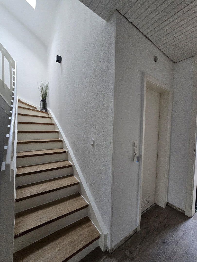 Prodej domu 108 m², pozemek 231 m², Hannover, Dolní Sasko Prodej domu 108 m², pozemek 231 m², Hannover, Dolní Sasko