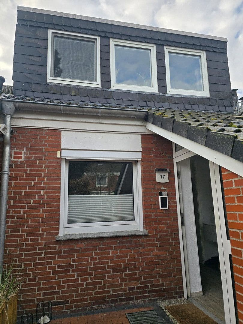 Prodej domu 108 m², pozemek 231 m², Hannover, Dolní Sasko Prodej domu 108 m², pozemek 231 m², Hannover, Dolní Sasko