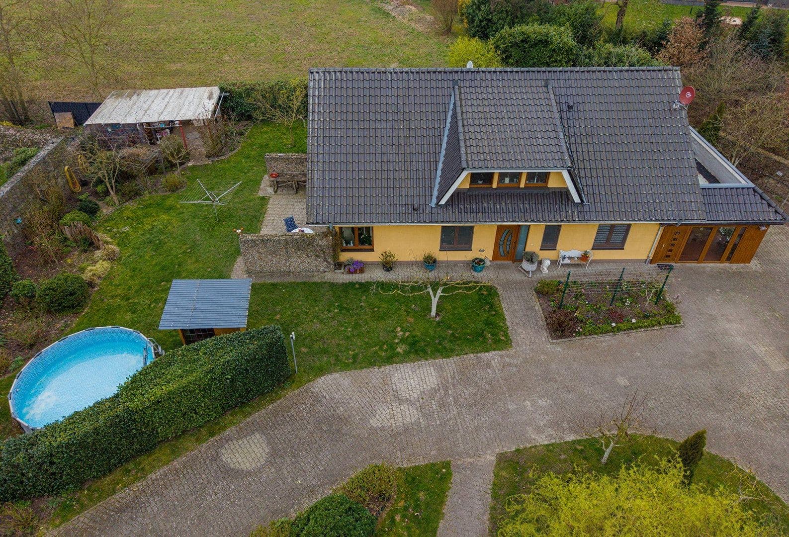 Prodej nebytového prostoru 7.539 m², Wietmarschen, Dolní Sasko Prodej nebytového prostoru 7.539 m², Wietmarschen, Dolní Sasko