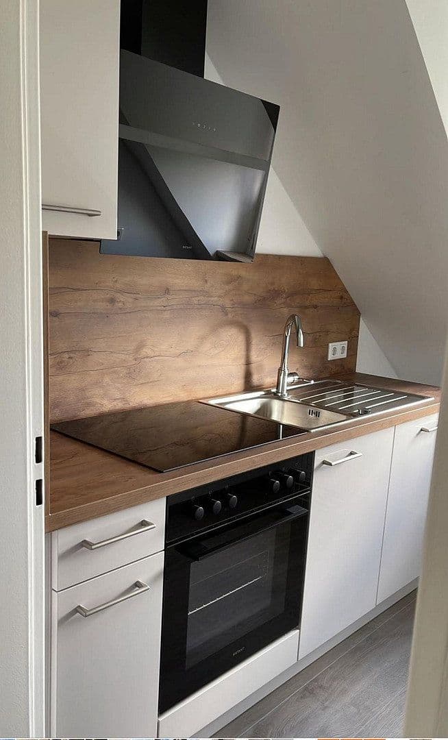 Pronájem bytu 3+1 60 m², Nürnberg, Bavorsko Pronájem bytu 3+1 60 m², Nürnberg, Bavorsko