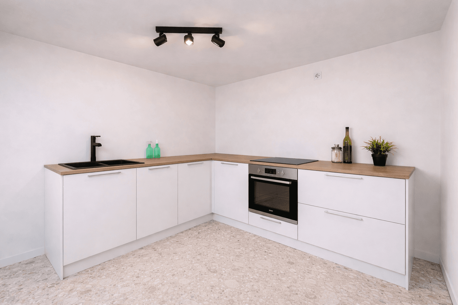 Prodej bytu 5+1 81 m², Feldmochingerstr. 57, München, Bavorsko Prodej bytu 5+1 81 m², Feldmochingerstr. 57, München, Bavorsko