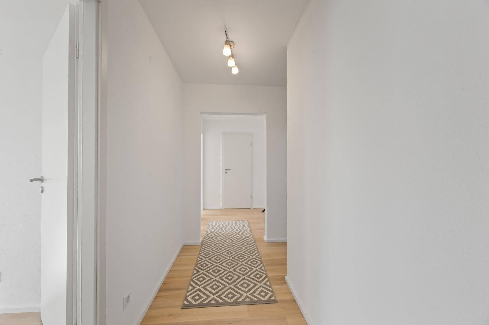 Prodej bytu 5+1 81 m², Feldmochingerstr. 57, München, Bavorsko Prodej bytu 5+1 81 m², Feldmochingerstr. 57, München, Bavorsko