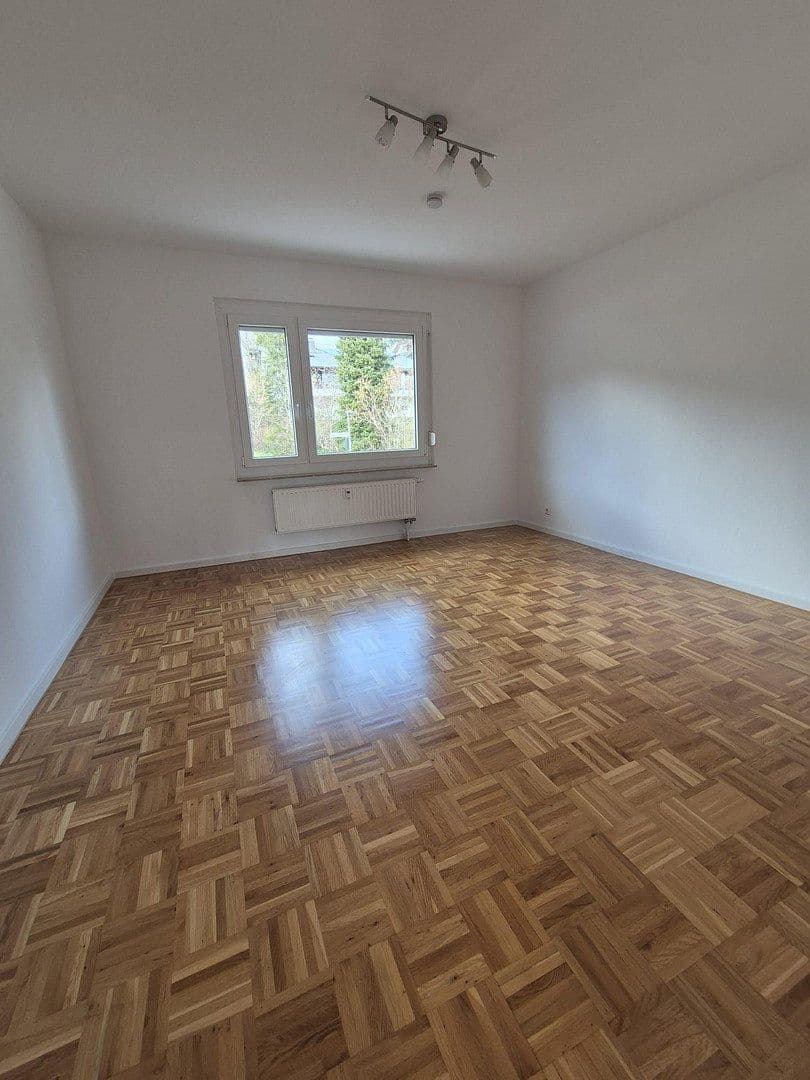 Prodej bytu 2+1 72 m², Kussenhofstraße 37, Furtwangen im Schwarzwald, Bádensko-Württembersko Prodej bytu 2+1 72 m², Kussenhofstraße 37, Furtwangen im Schwarzwald, Bádensko-Württembersko