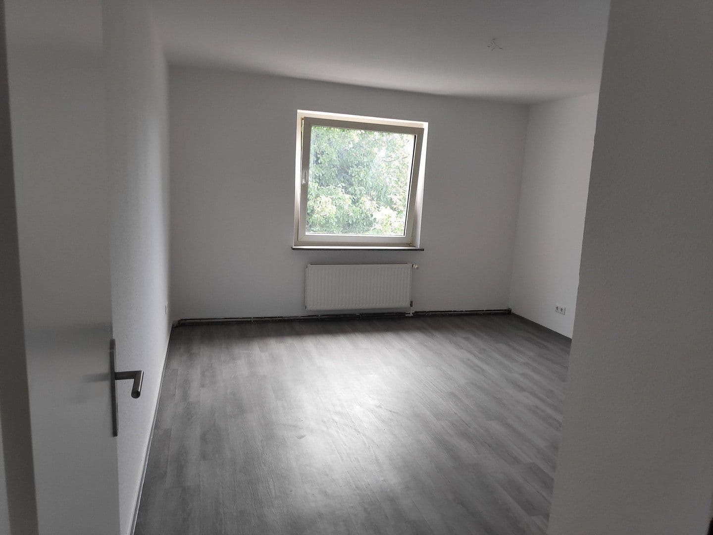 Pronájem bytu 3+1 82 m², Thüringer Str. 29a, Oberhausen, Severní Porýní-Vestfálsko Pronájem bytu 3+1 82 m², Thüringer Str. 29a, Oberhausen, Severní Porýní-Vestfálsko