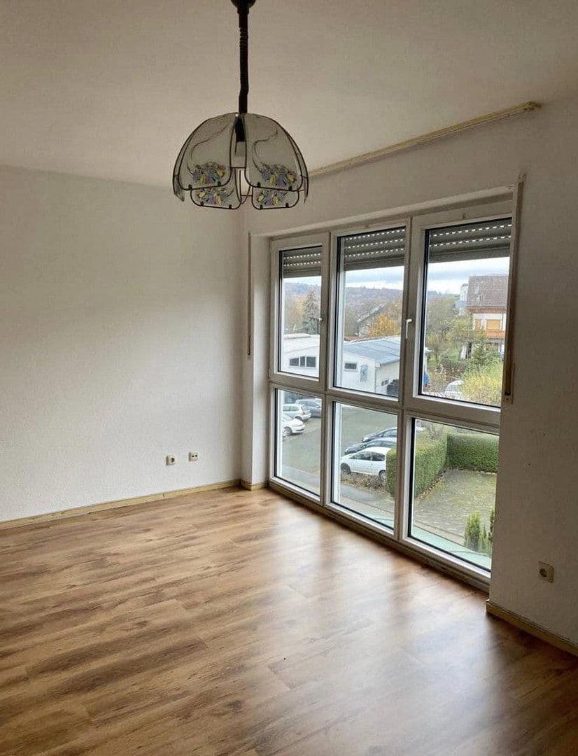 Prodej domu 155 m², pozemek 175 m², Drosselweg, Waldsolms, Hessen Prodej domu 155 m², pozemek 175 m², Drosselweg, Waldsolms, Hessen