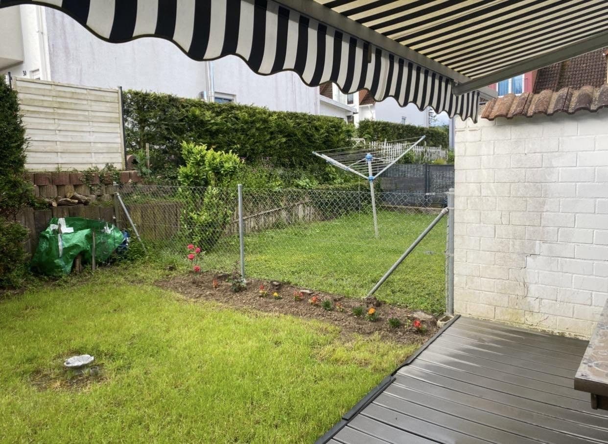 Prodej domu 155 m², pozemek 175 m², Drosselweg, Waldsolms, Hessen Prodej domu 155 m², pozemek 175 m², Drosselweg, Waldsolms, Hessen