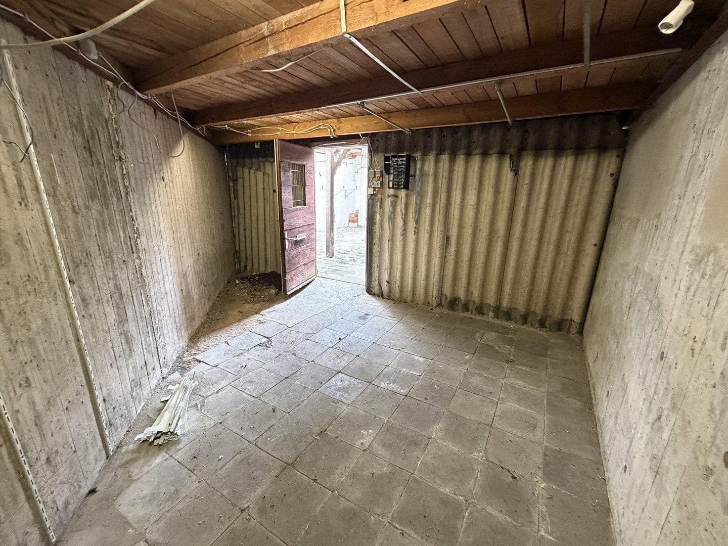 Pronájem kanceláře 172 m², Ziegelsteinstraße 30, Nürnberg, Bavorsko Pronájem kanceláře 172 m², Ziegelsteinstraße 30, Nürnberg, Bavorsko