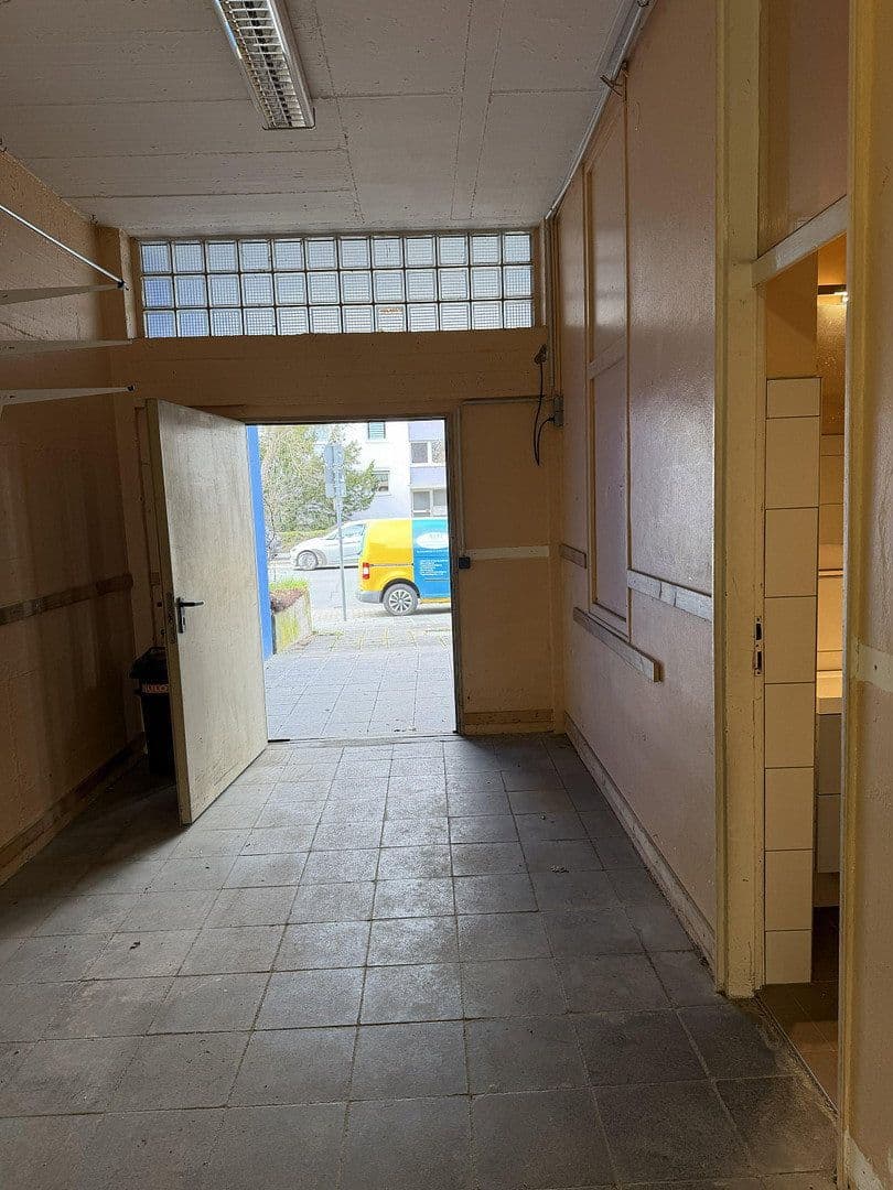 Pronájem kanceláře 172 m², Ziegelsteinstraße 30, Nürnberg, Bavorsko Pronájem kanceláře 172 m², Ziegelsteinstraße 30, Nürnberg, Bavorsko