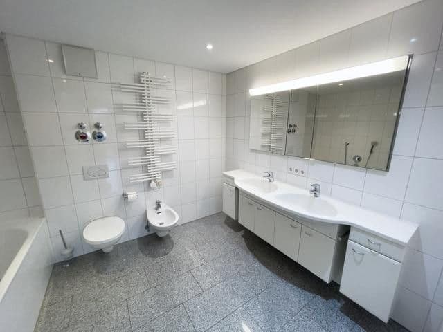 Prodej bytu 3+1 88 m², Pfaffenhofen an der Roth, Bavorsko Prodej bytu 3+1 88 m², Pfaffenhofen an der Roth, Bavorsko