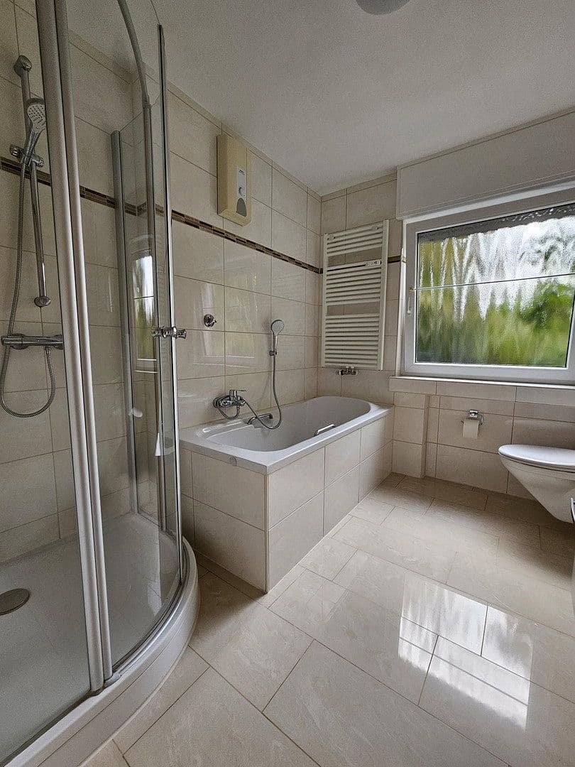 Pronájem bytu 3+1 101 m², Gladbeck, Severní Porýní-Vestfálsko Pronájem bytu 3+1 101 m², Gladbeck, Severní Porýní-Vestfálsko