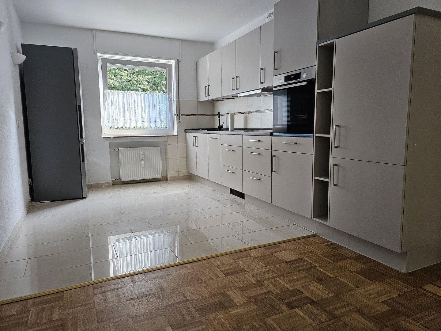 Pronájem bytu 3+1 101 m², Gladbeck, Severní Porýní-Vestfálsko Pronájem bytu 3+1 101 m², Gladbeck, Severní Porýní-Vestfálsko