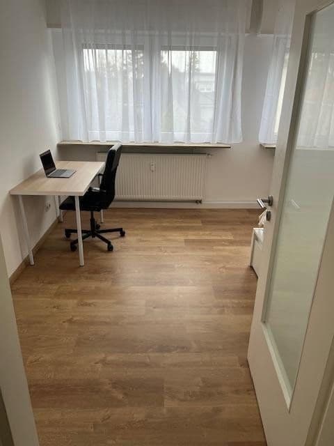 Pronájem bytu 20 m², Neckarhauser Strasse 73, Edingen-Neckarhausen, Bádensko-Württembersko Pronájem bytu 20 m², Neckarhauser Strasse 73, Edingen-Neckarhausen, Bádensko-Württembersko