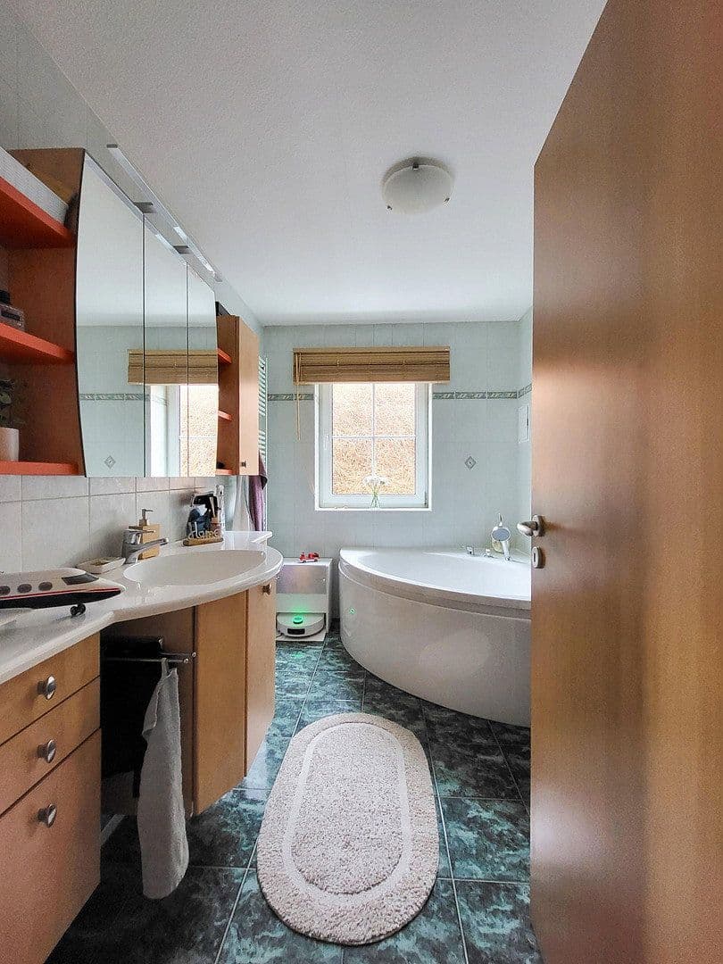 Prodej bytu 4+1 93 m², Schwarzenberg/Erzgebirge, Sasko Prodej bytu 4+1 93 m², Schwarzenberg/Erzgebirge, Sasko