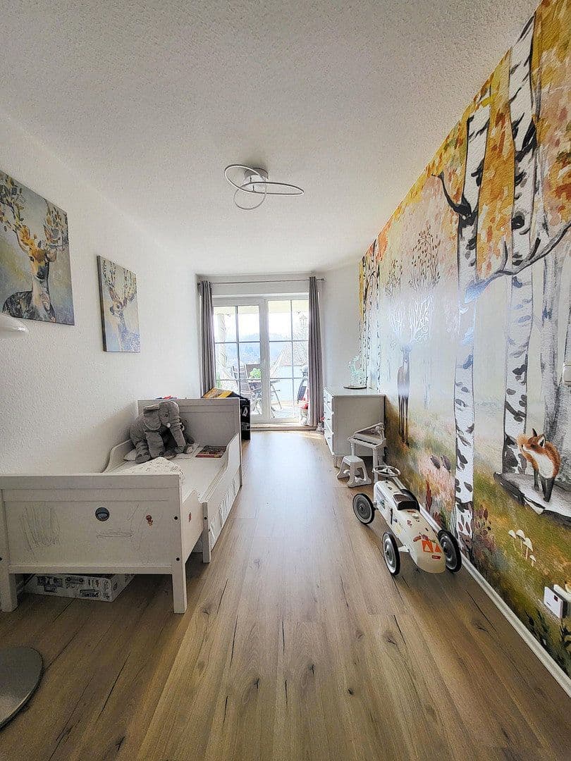 Prodej bytu 4+1 93 m², Schwarzenberg/Erzgebirge, Sasko Prodej bytu 4+1 93 m², Schwarzenberg/Erzgebirge, Sasko