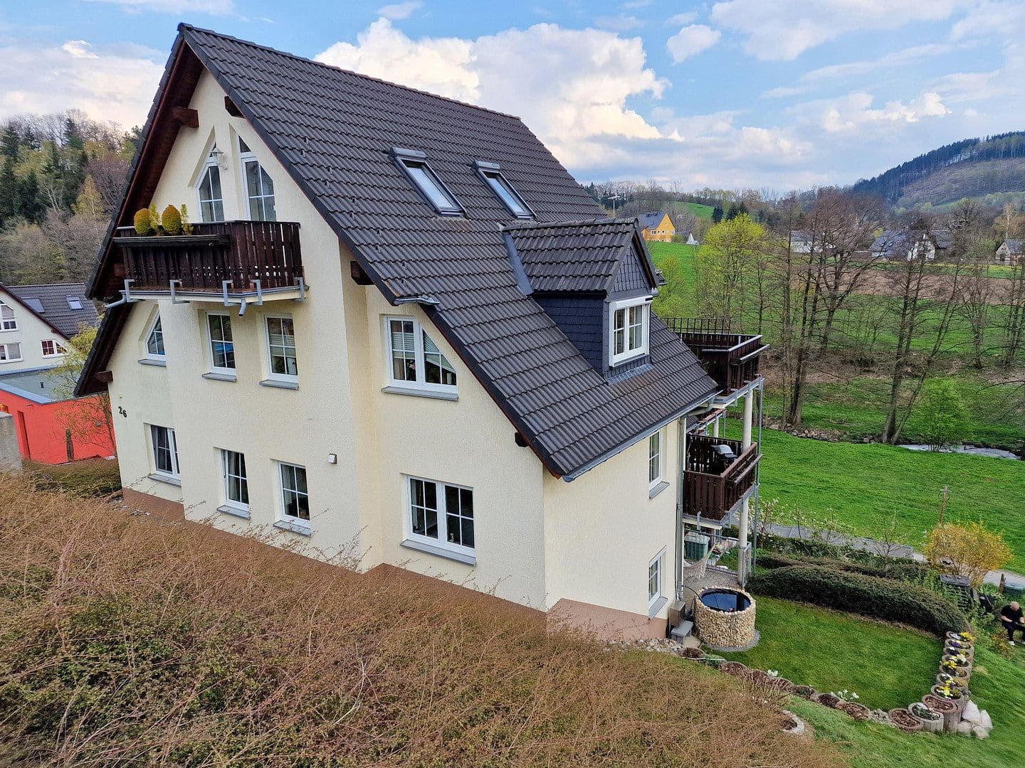 Prodej bytu 4+1 93 m², Schwarzenberg/Erzgebirge, Sasko Prodej bytu 4+1 93 m², Schwarzenberg/Erzgebirge, Sasko