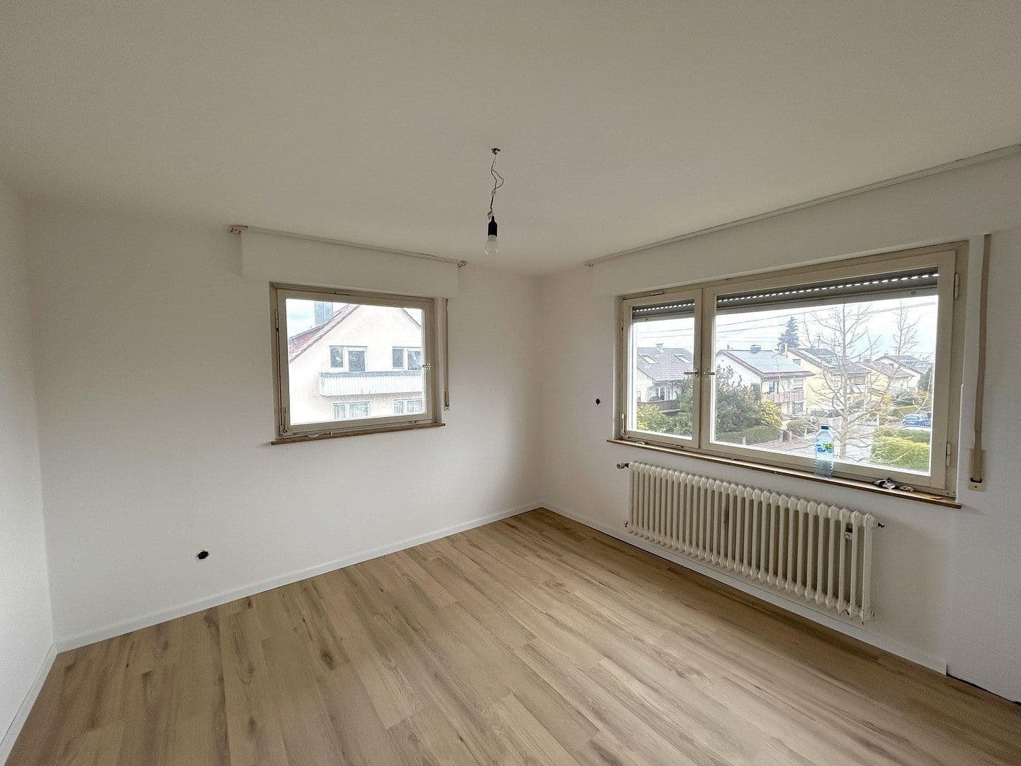Pronájem bytu 4+1 100 m², Lärchenstr. 31, Birkenfeld, Bádensko-Württembersko Pronájem bytu 4+1 100 m², Lärchenstr. 31, Birkenfeld, Bádensko-Württembersko