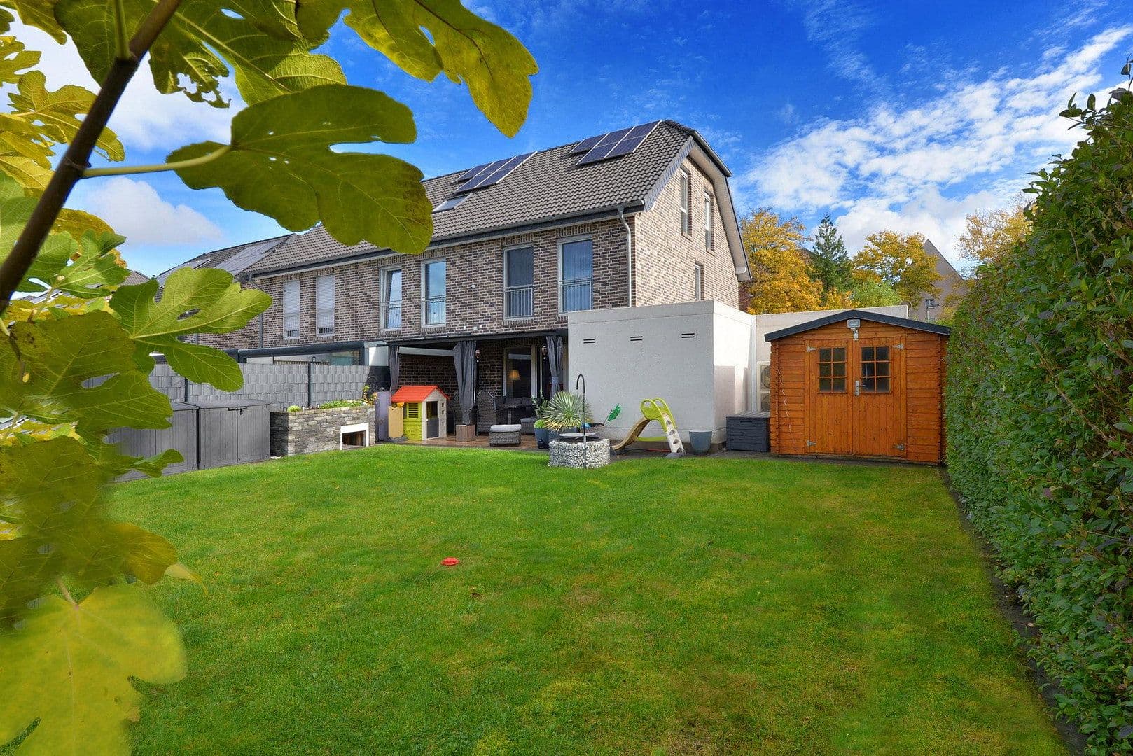 Prodej domu 119 m², pozemek 345 m², Günterstr. 56, Duisburg, Severní Porýní-Vestfálsko Prodej domu 119 m², pozemek 345 m², Günterstr. 56, Duisburg, Severní Porýní-Vestfálsko