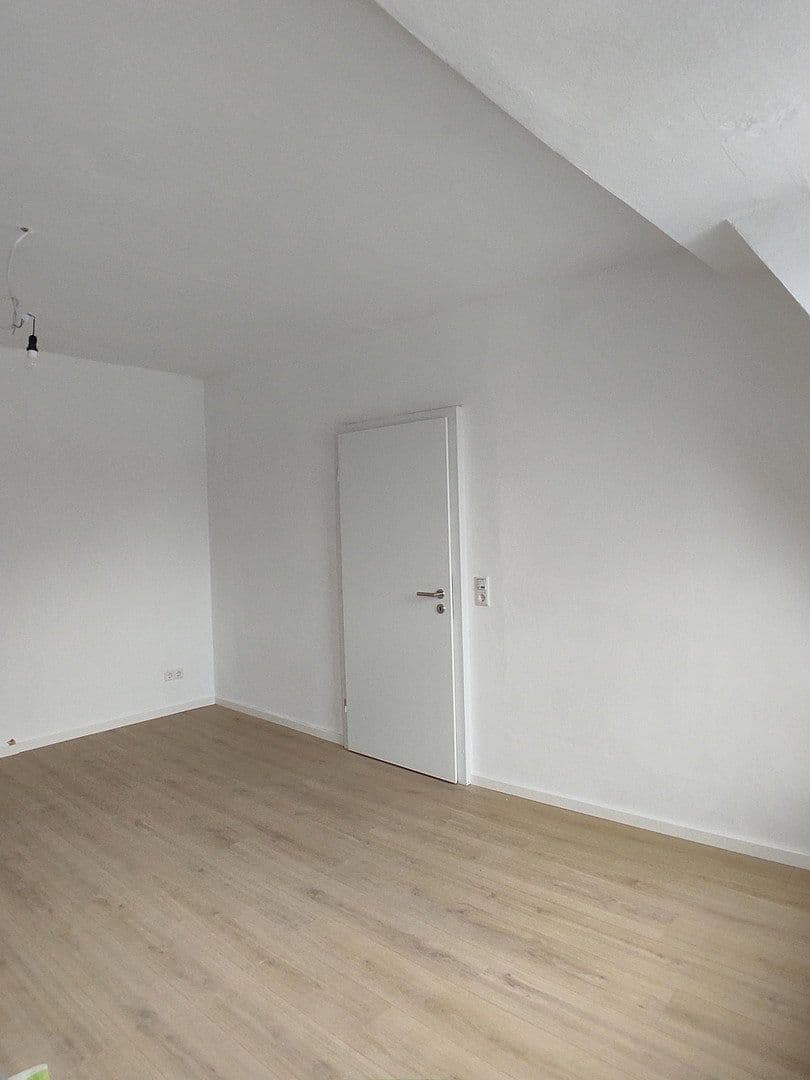 Pronájem bytu 5+1 114 m², Feuerbachstrasse, Ansbach, Bavorsko Pronájem bytu 5+1 114 m², Feuerbachstrasse, Ansbach, Bavorsko
