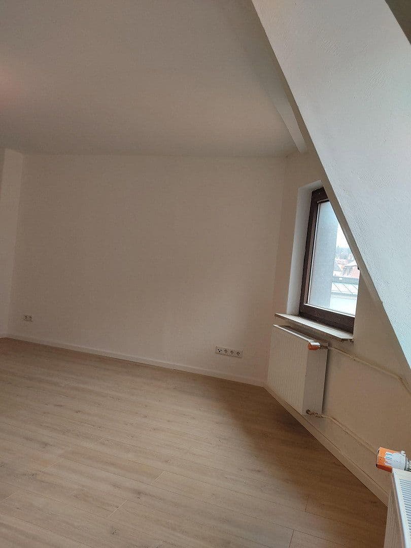 Pronájem bytu 5+1 114 m², Feuerbachstrasse, Ansbach, Bavorsko Pronájem bytu 5+1 114 m², Feuerbachstrasse, Ansbach, Bavorsko