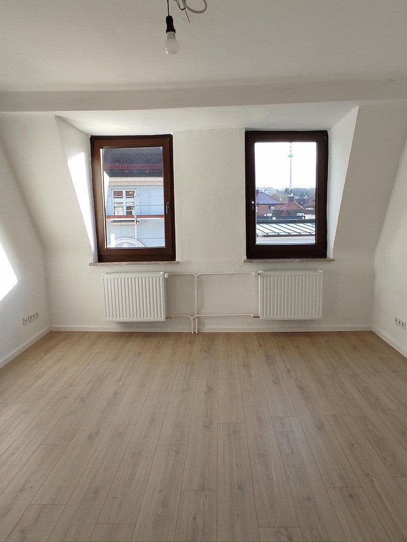 Pronájem bytu 5+1 114 m², Feuerbachstrasse, Ansbach, Bavorsko Pronájem bytu 5+1 114 m², Feuerbachstrasse, Ansbach, Bavorsko