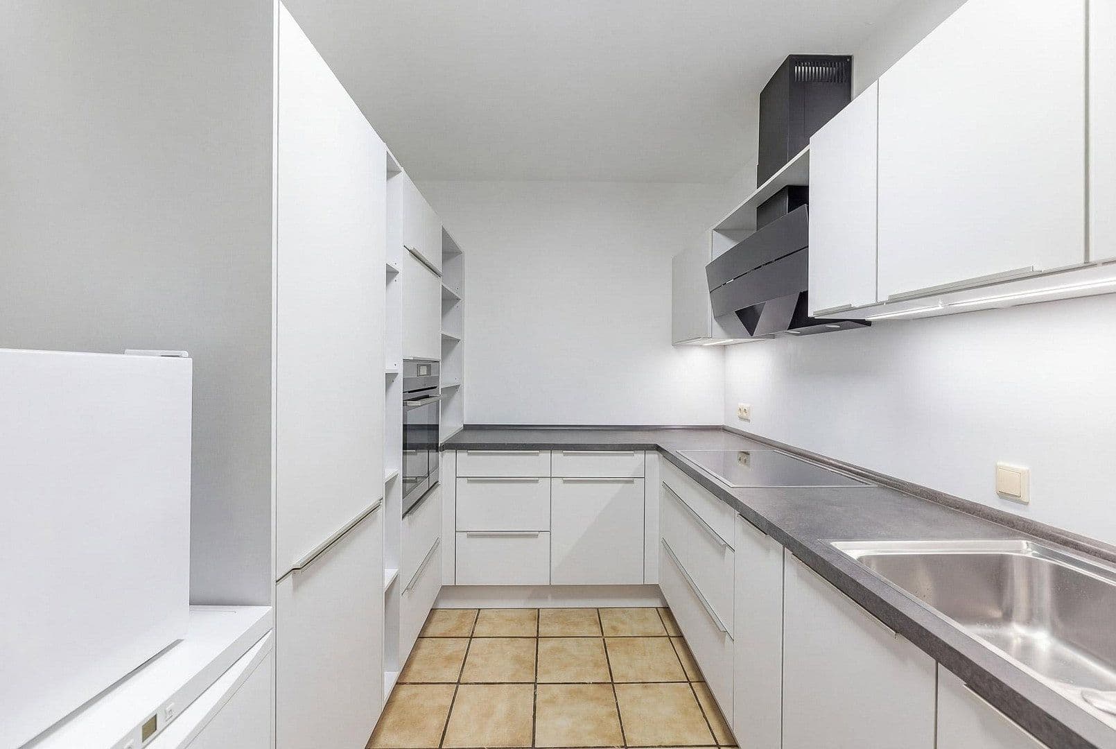 Pronájem bytu 4+kk 109 m², Plankstadt, Bádensko-Württembersko Pronájem bytu 4+kk 109 m², Plankstadt, Bádensko-Württembersko