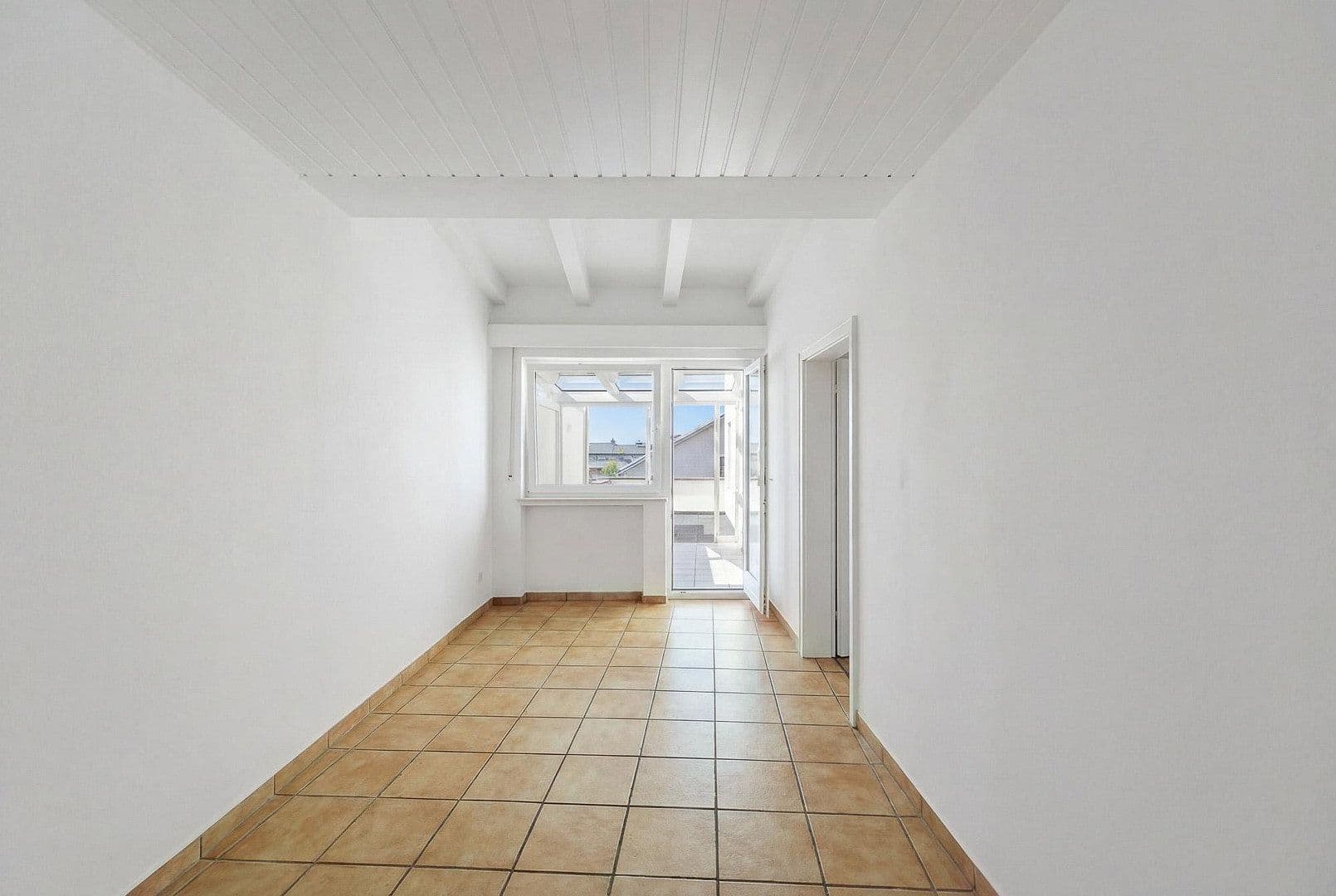 Pronájem bytu 4+kk 109 m², Plankstadt, Bádensko-Württembersko Pronájem bytu 4+kk 109 m², Plankstadt, Bádensko-Württembersko