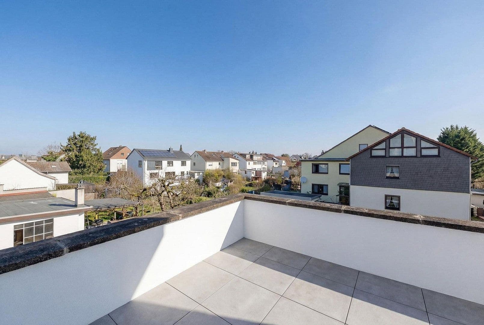 Pronájem bytu 4+kk 109 m², Plankstadt, Bádensko-Württembersko Pronájem bytu 4+kk 109 m², Plankstadt, Bádensko-Württembersko