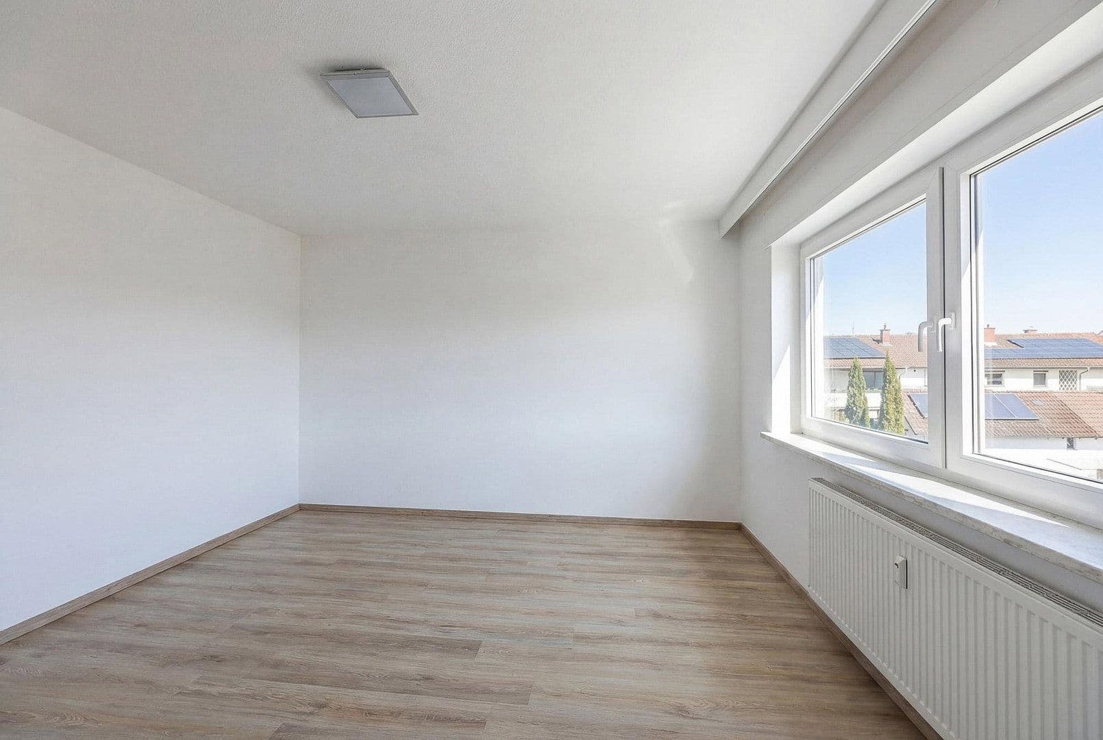 Pronájem bytu 4+kk 109 m², Plankstadt, Bádensko-Württembersko Pronájem bytu 4+kk 109 m², Plankstadt, Bádensko-Württembersko