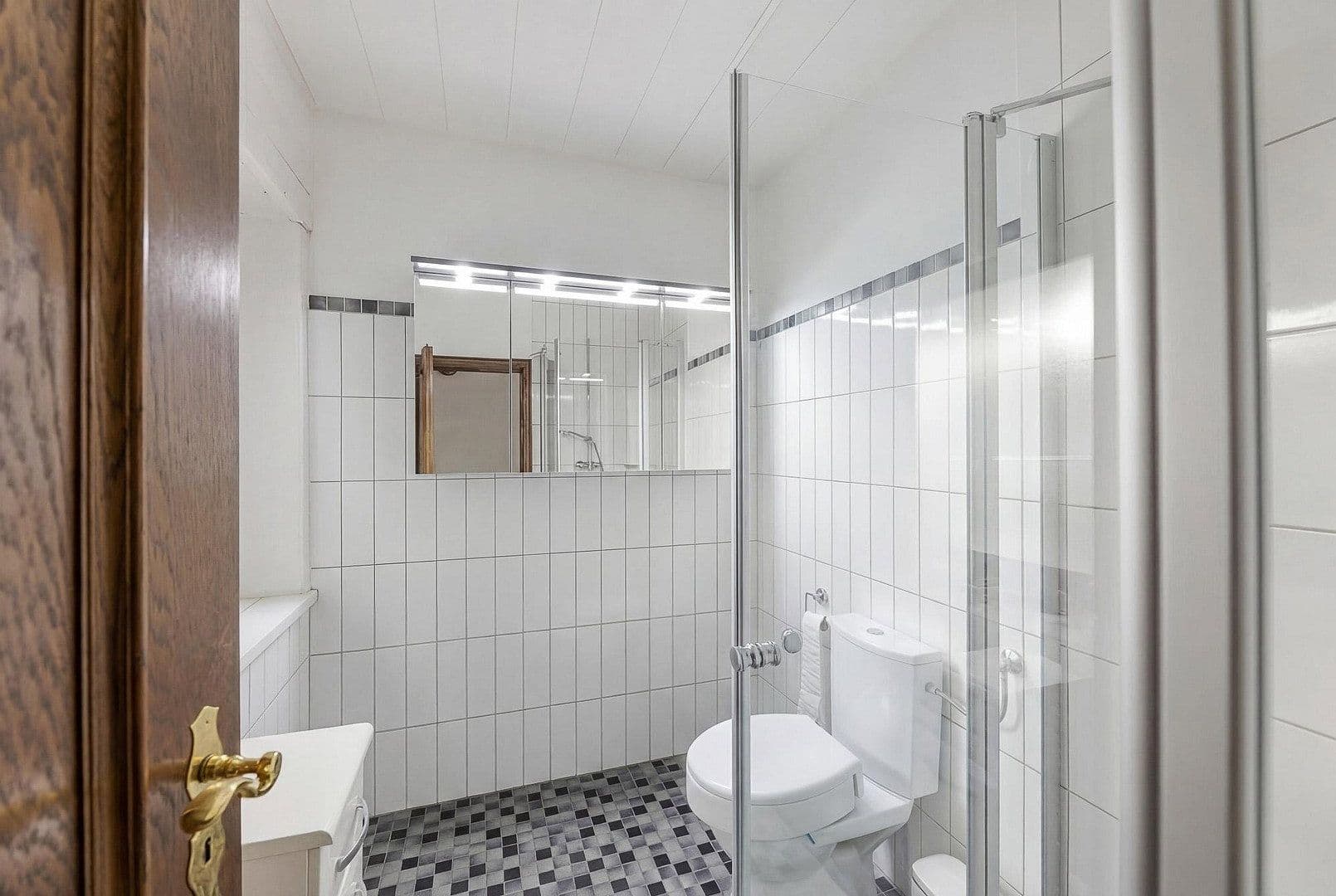 Pronájem bytu 4+kk 109 m², Plankstadt, Bádensko-Württembersko Pronájem bytu 4+kk 109 m², Plankstadt, Bádensko-Württembersko