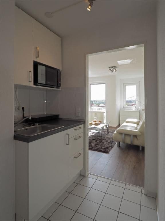 Pronájem bytu 1+1 35 m², Leipziger Allee 2, Karlsruhe, Bádensko-Württembersko Pronájem bytu 1+1 35 m², Leipziger Allee 2, Karlsruhe, Bádensko-Württembersko