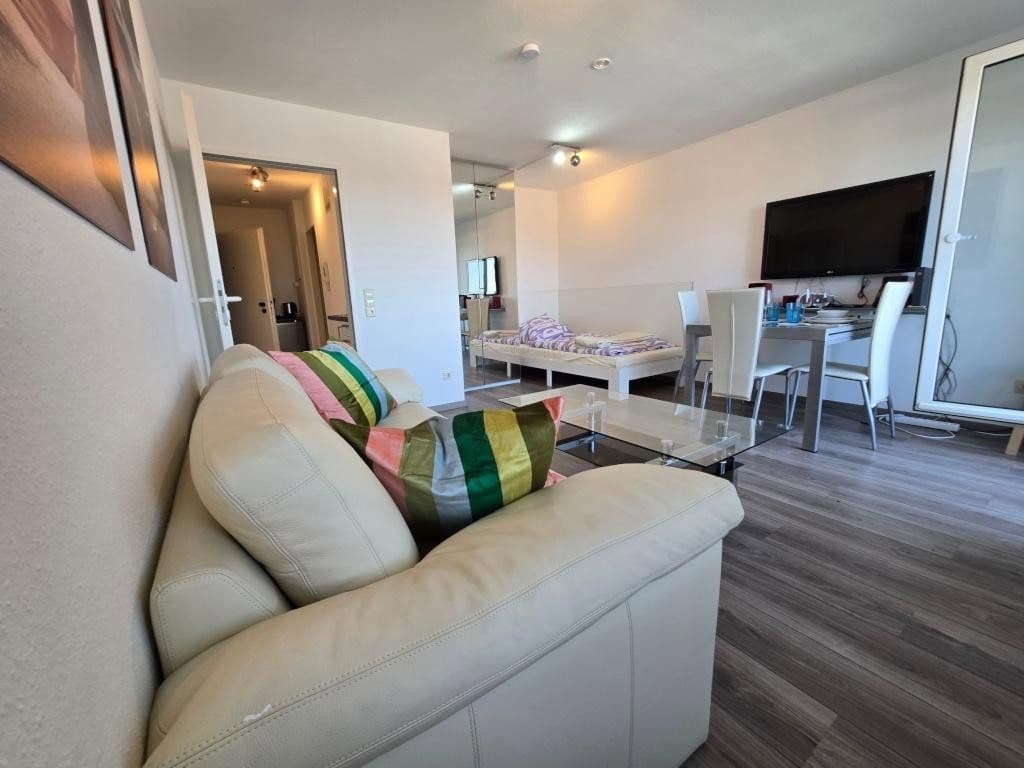 Pronájem bytu 1+1 35 m², Leipziger Allee 2, Karlsruhe, Bádensko-Württembersko Pronájem bytu 1+1 35 m², Leipziger Allee 2, Karlsruhe, Bádensko-Württembersko