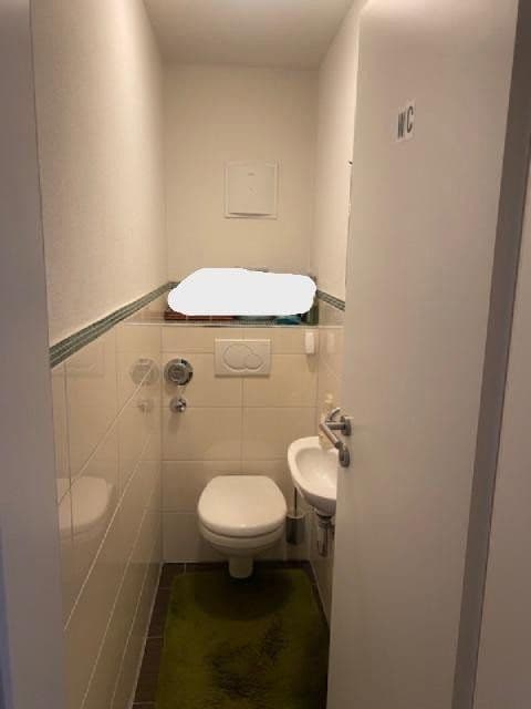 Pronájem bytu 5+1 180 m², Wernau (Neckar), Bádensko-Württembersko Pronájem bytu 5+1 180 m², Wernau (Neckar), Bádensko-Württembersko