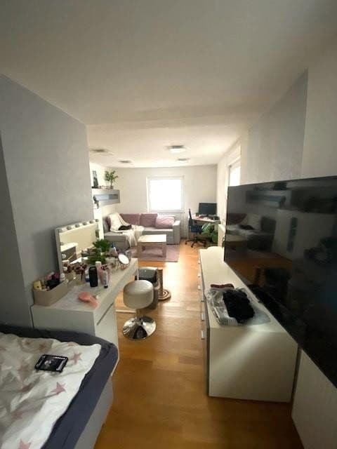 Pronájem bytu 5+1 180 m², Wernau (Neckar), Bádensko-Württembersko Pronájem bytu 5+1 180 m², Wernau (Neckar), Bádensko-Württembersko