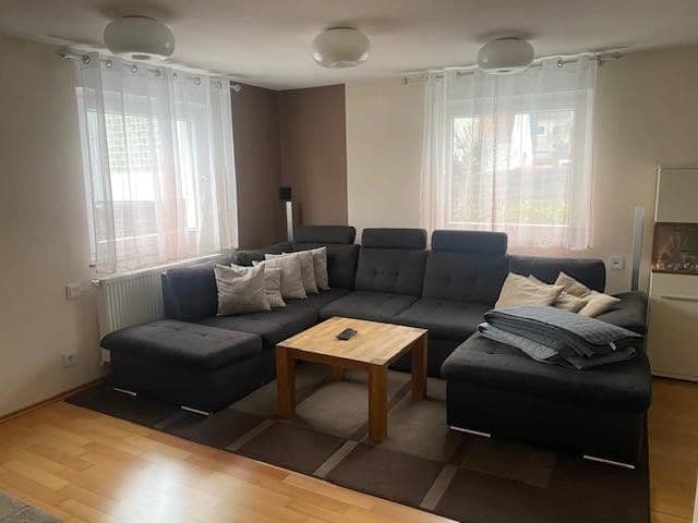 Pronájem bytu 5+1 180 m², Wernau (Neckar), Bádensko-Württembersko Pronájem bytu 5+1 180 m², Wernau (Neckar), Bádensko-Württembersko