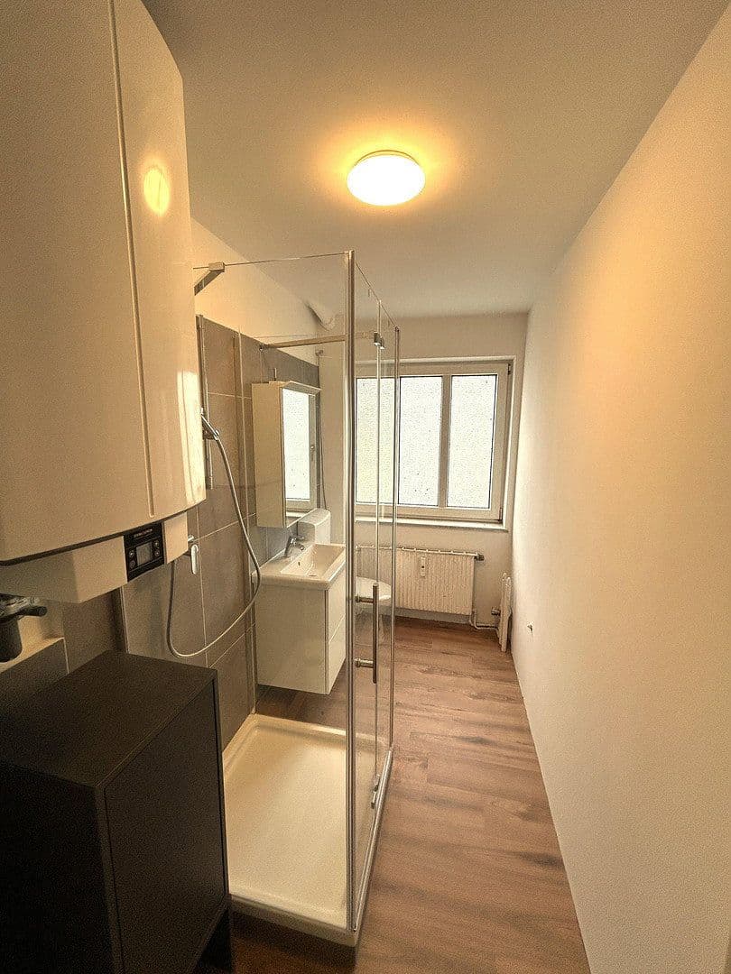 Pronájem bytu 3+1 62 m², Lüneburger Strasse 2a, München, Bavorsko Pronájem bytu 3+1 62 m², Lüneburger Strasse 2a, München, Bavorsko