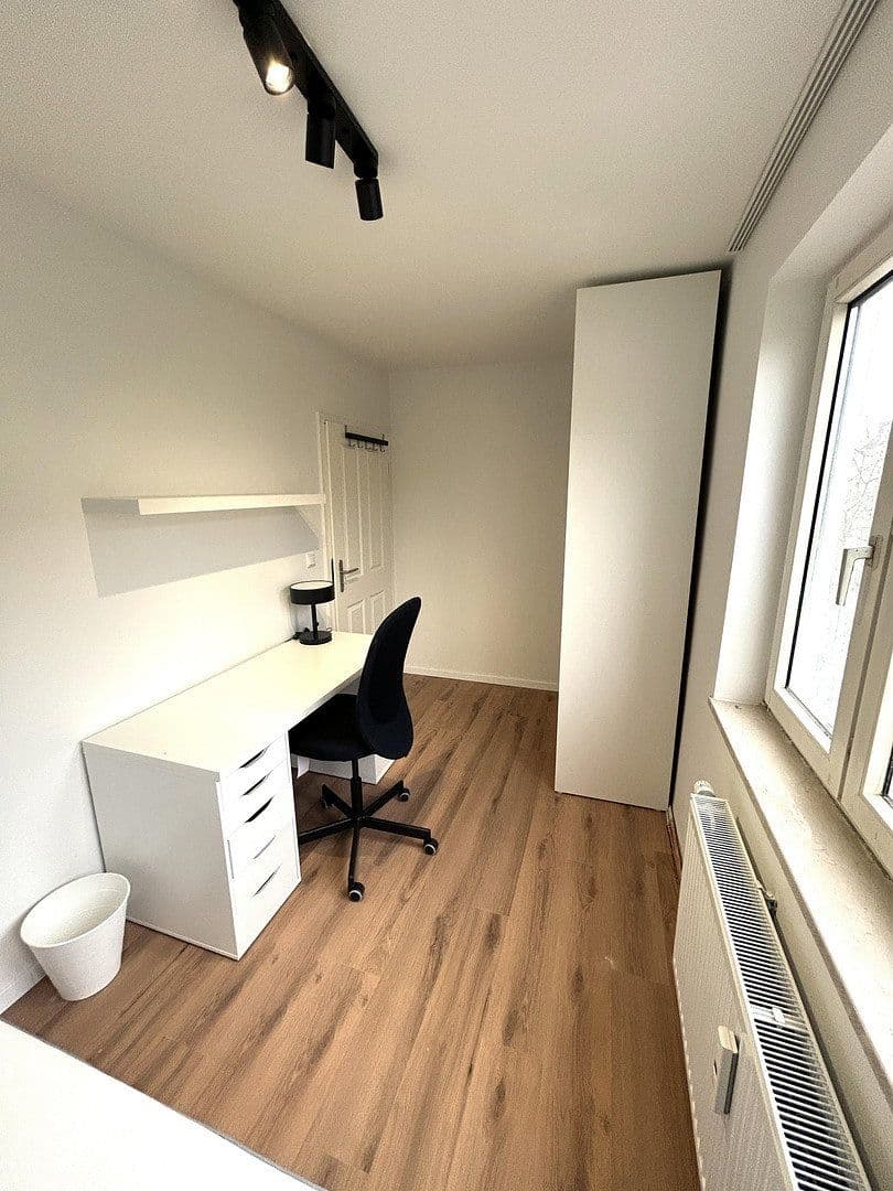Pronájem bytu 3+1 62 m², Lüneburger Strasse 2a, München, Bavorsko Pronájem bytu 3+1 62 m², Lüneburger Strasse 2a, München, Bavorsko