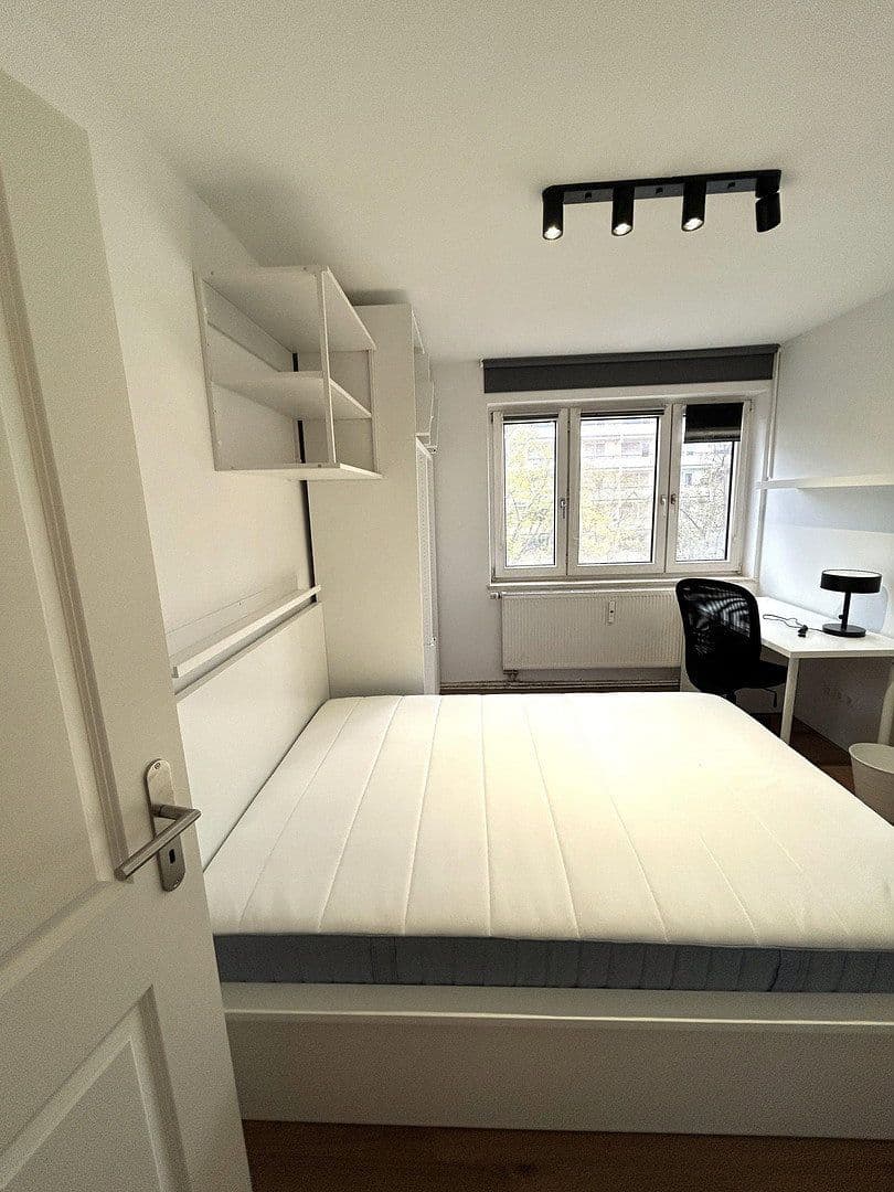 Pronájem bytu 3+1 62 m², Lüneburger Strasse 2a, München, Bavorsko Pronájem bytu 3+1 62 m², Lüneburger Strasse 2a, München, Bavorsko