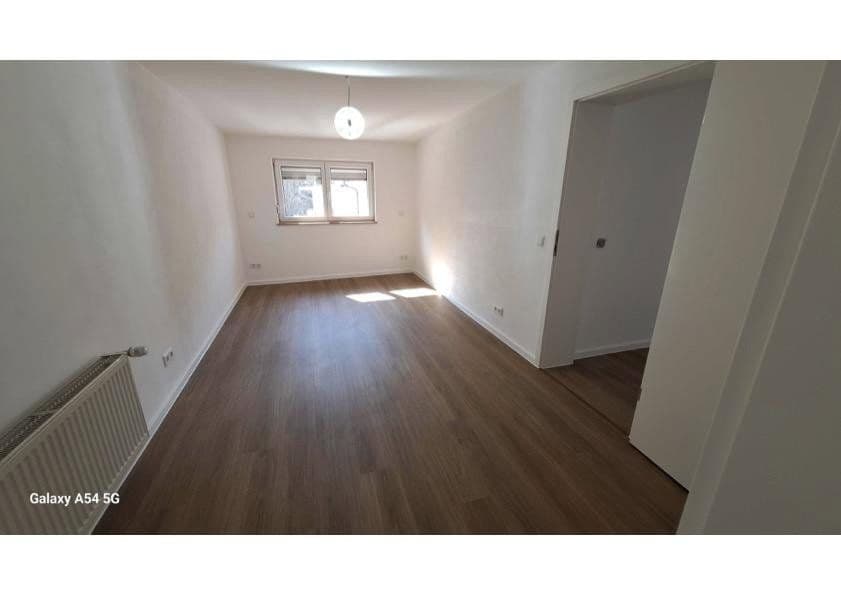 Pronájem bytu 3+kk 82 m², Gabelsbergerstraße 6, Weinheim, Bádensko-Württembersko Pronájem bytu 3+kk 82 m², Gabelsbergerstraße 6, Weinheim, Bádensko-Württembersko