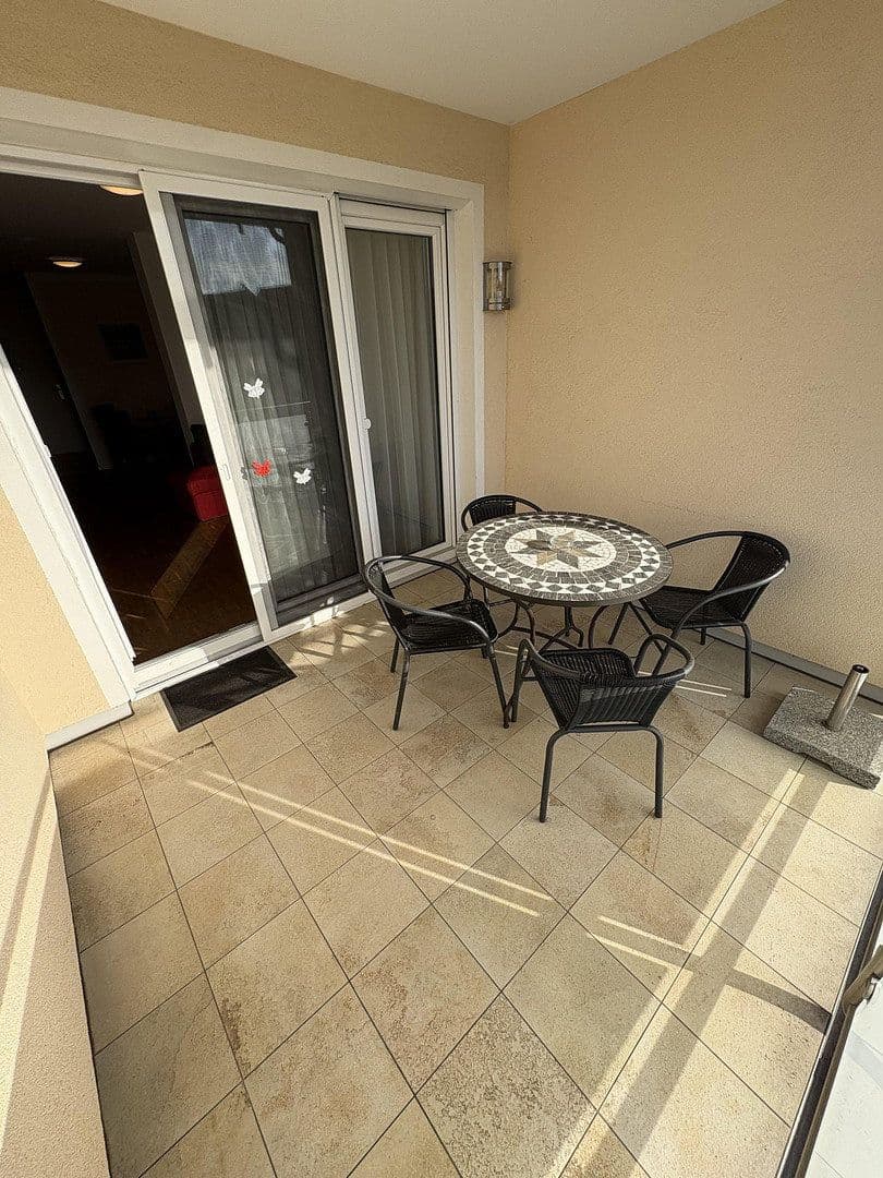 Pronájem bytu 2+1 56 m², Hanfelder Straße 7a, Gauting OT-Oberbrunn, Bavorsko Pronájem bytu 2+1 56 m², Hanfelder Straße 7a, Gauting OT-Oberbrunn, Bavorsko