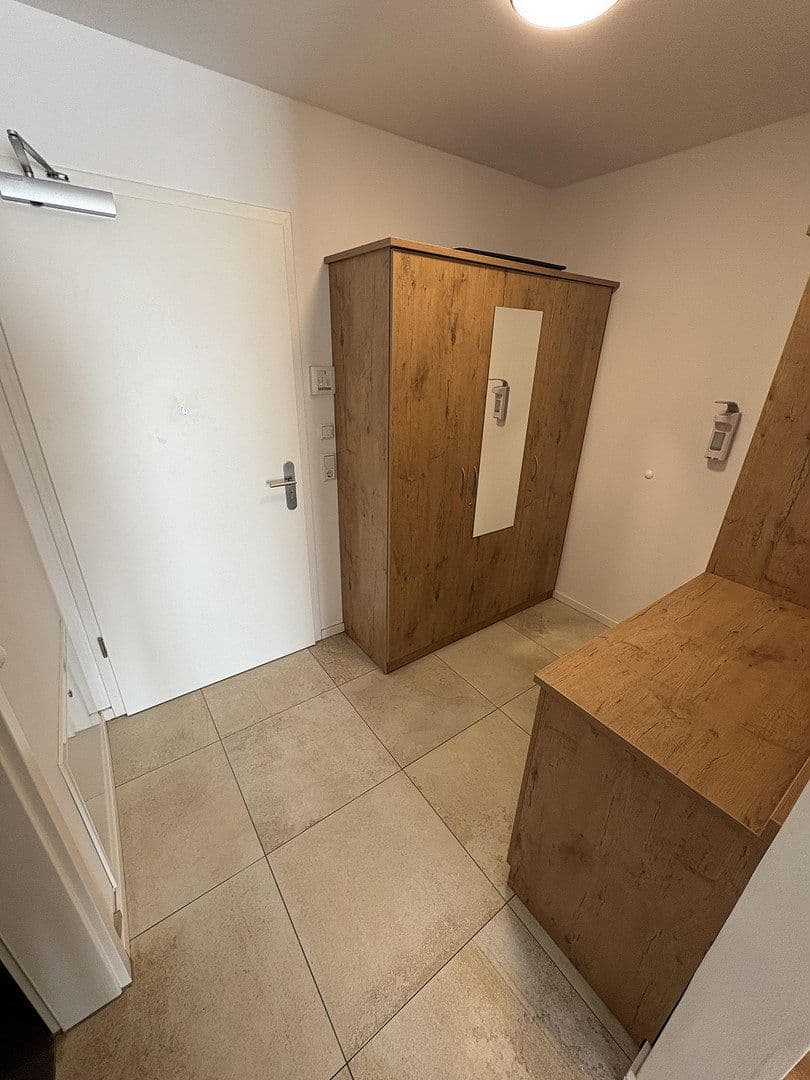 Pronájem bytu 2+1 56 m², Hanfelder Straße 7a, Gauting OT-Oberbrunn, Bavorsko Pronájem bytu 2+1 56 m², Hanfelder Straße 7a, Gauting OT-Oberbrunn, Bavorsko