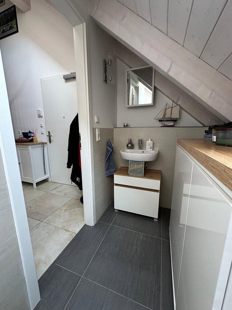 Pronájem bytu 4+1 116 m², Hanfelder Str. 7a, Oberbrunn, Bavorsko Pronájem bytu 4+1 116 m², Hanfelder Str. 7a, Oberbrunn, Bavorsko