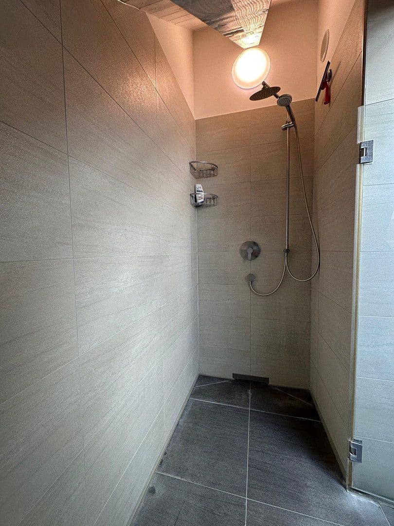 Pronájem bytu 4+1 116 m², Hanfelder Str. 7a, Oberbrunn, Bavorsko Pronájem bytu 4+1 116 m², Hanfelder Str. 7a, Oberbrunn, Bavorsko