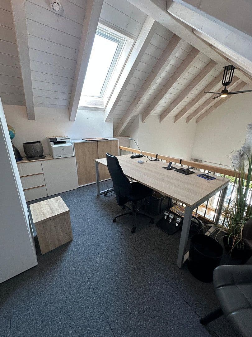 Pronájem bytu 4+1 116 m², Hanfelder Str. 7a, Oberbrunn, Bavorsko Pronájem bytu 4+1 116 m², Hanfelder Str. 7a, Oberbrunn, Bavorsko