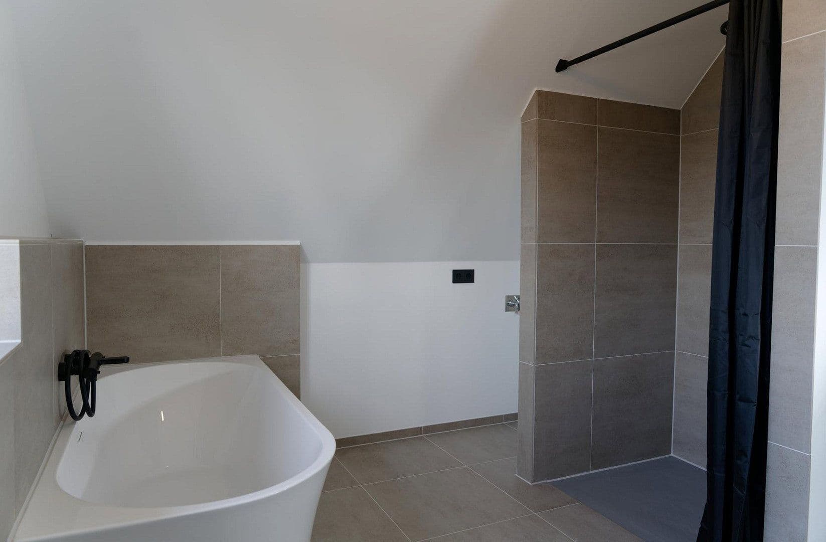 Pronájem bytu 2+1 80 m², Ebstorf, Dolní Sasko Pronájem bytu 2+1 80 m², Ebstorf, Dolní Sasko