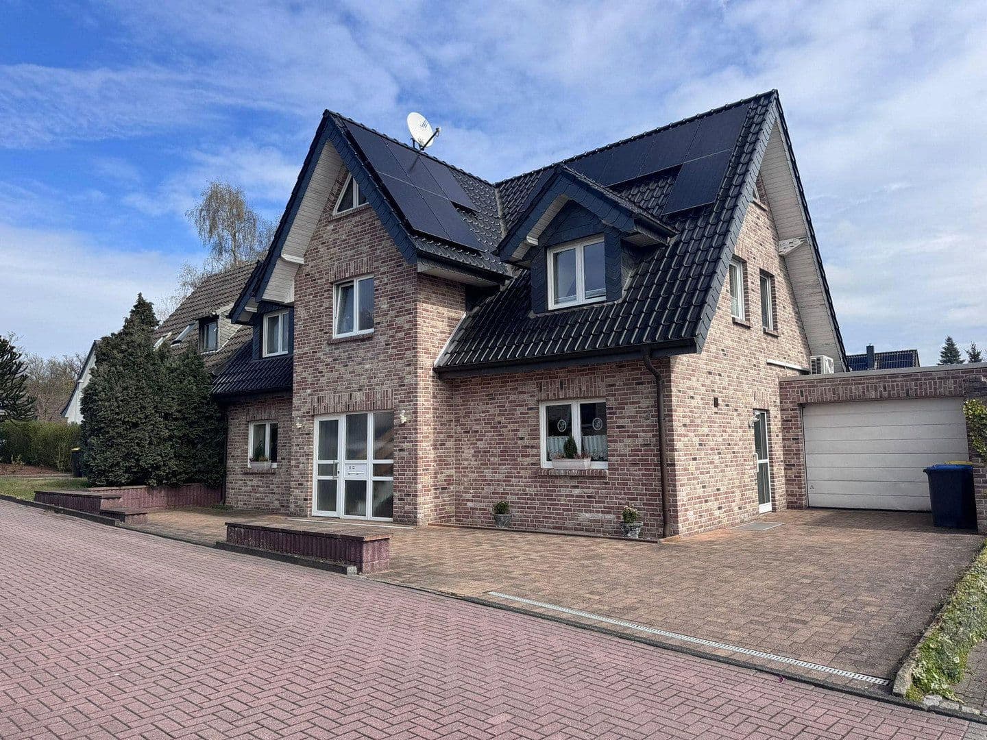 Prodej bytu 3+kk 87 m², Dinslaken, Severní Porýní-Vestfálsko Prodej bytu 3+kk 87 m², Dinslaken, Severní Porýní-Vestfálsko