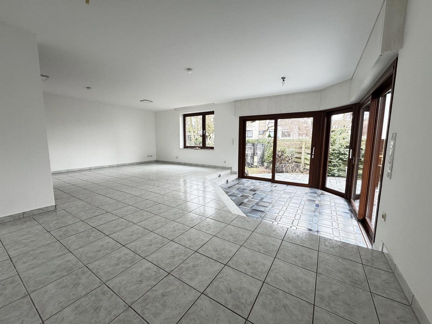 Pronájem bytu 3+1 109 m², Drosselweg 47, Bergisch Gladbach, Severní Porýní-Vestfálsko Pronájem bytu 3+1 109 m², Drosselweg 47, Bergisch Gladbach, Severní Porýní-Vestfálsko