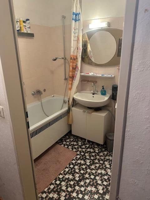 Prodej bytu 3+1 80 m², Gelbhofstrasse 5, München Großhadern, Bavorsko Prodej bytu 3+1 80 m², Gelbhofstrasse 5, München Großhadern, Bavorsko