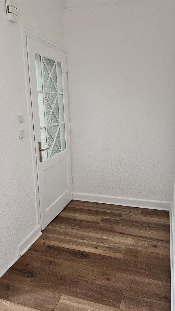 Pronájem bytu 2+1 66 m², Düsseldorf, Severní Porýní-Vestfálsko Pronájem bytu 2+1 66 m², Düsseldorf, Severní Porýní-Vestfálsko