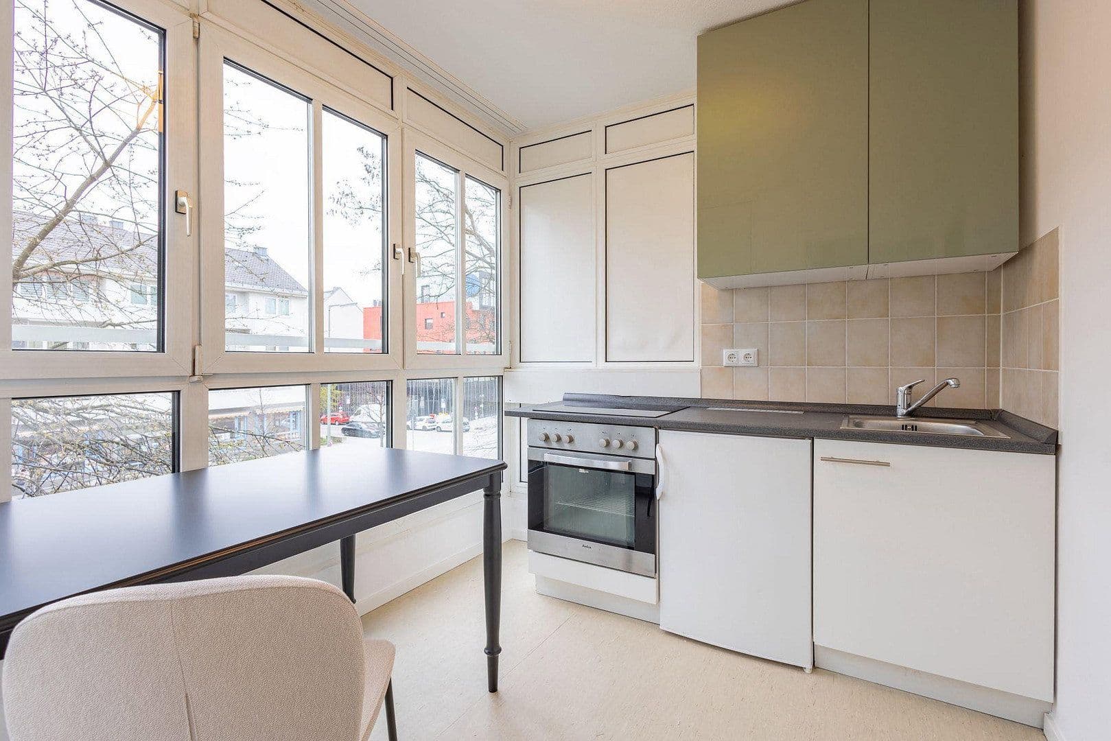 Pronájem bytu 1+1 33 m², Schleißheimer Str. 207, München, Bavorsko Pronájem bytu 1+1 33 m², Schleißheimer Str. 207, München, Bavorsko